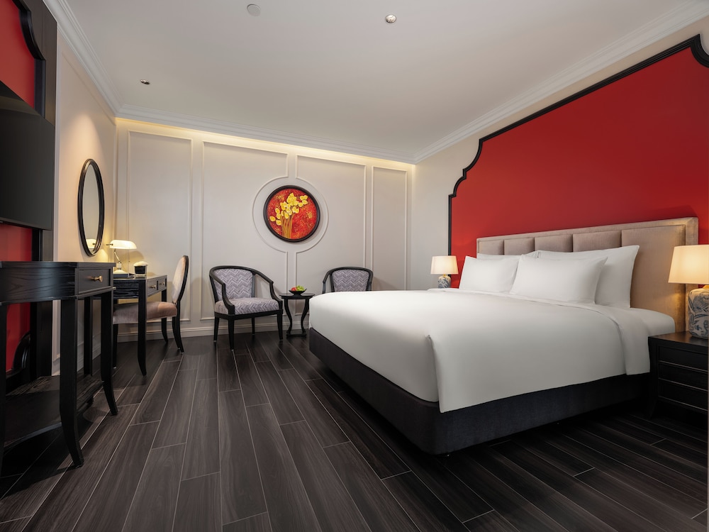 SUPERIOR, KING BED