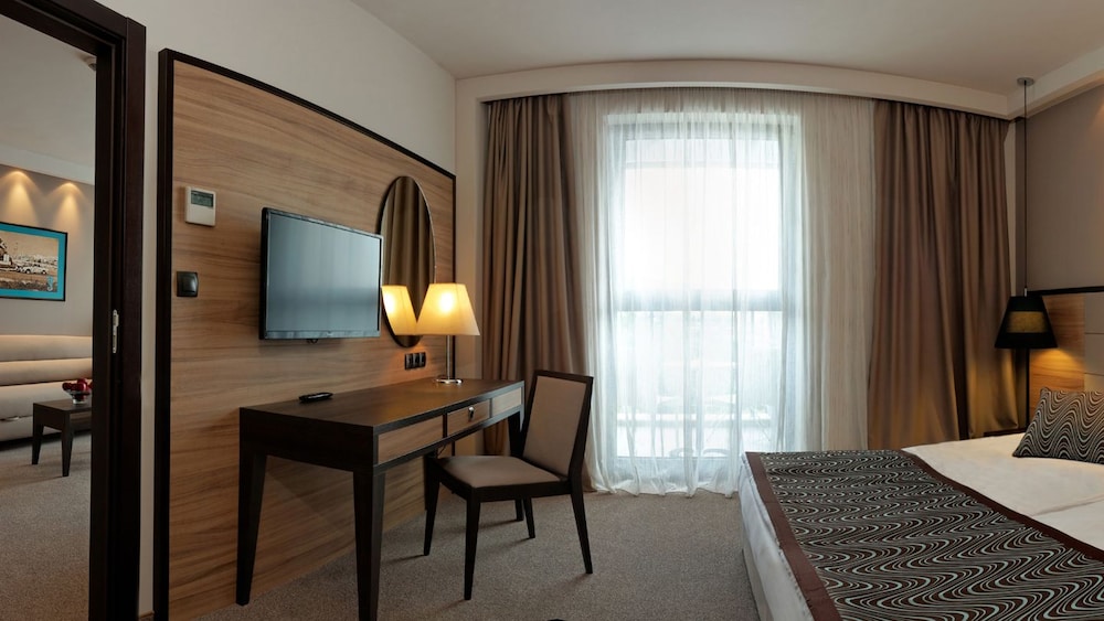 Astera Hotel & Spa 57/70