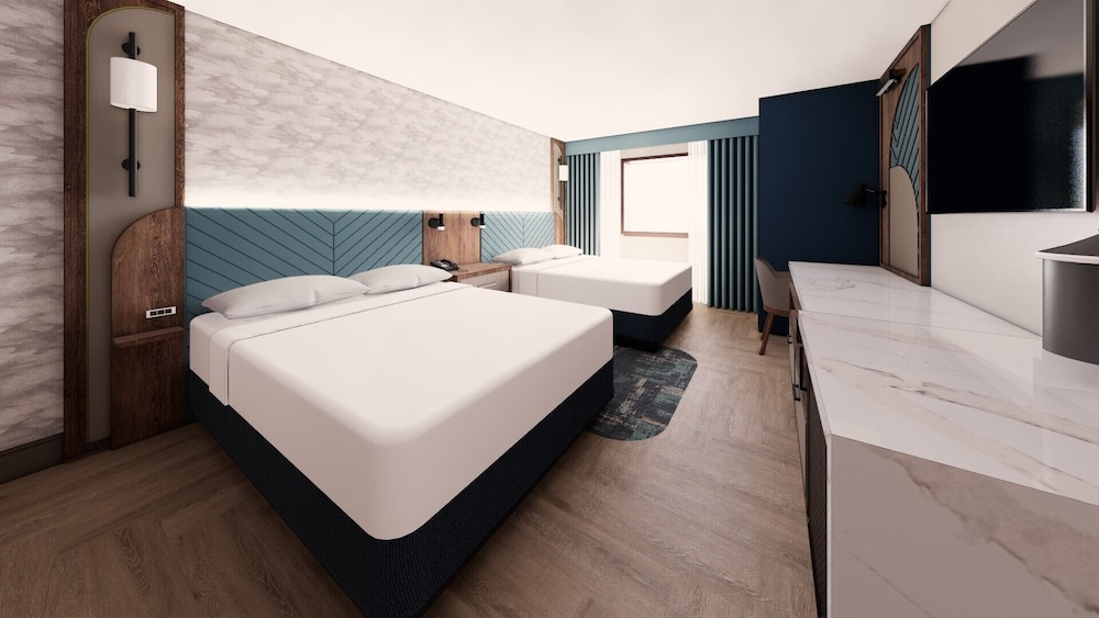 Renovated, Valley, Deluxe, 2 Queen Beds