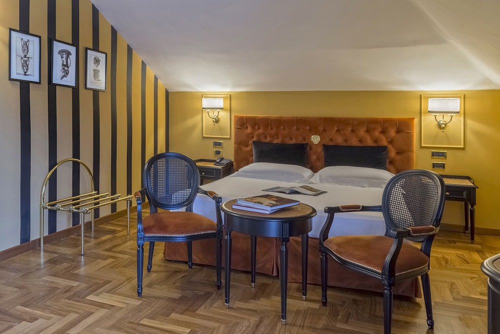 Grand Hotel Villa Politi 50/59