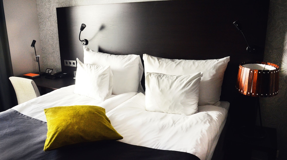 Home Hotel Plaza 20/40