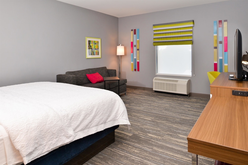 Hampton Inn & Suites St. Paul Oakdale/Woodbury 12/43