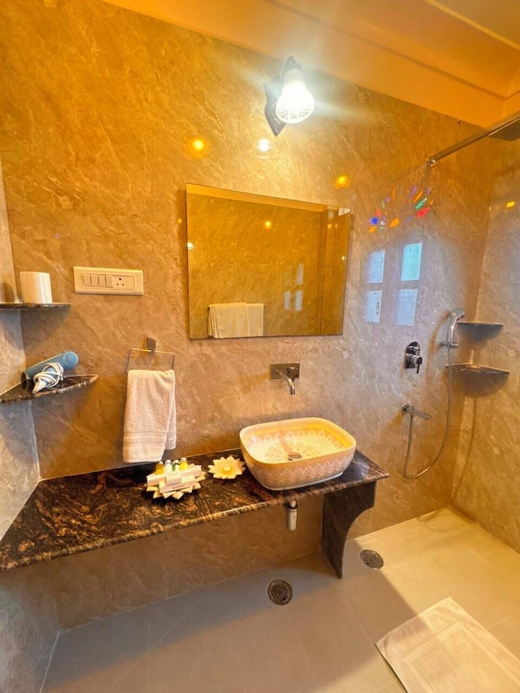 Khandela Haveli A Heritage Boutique Hotel 45/47