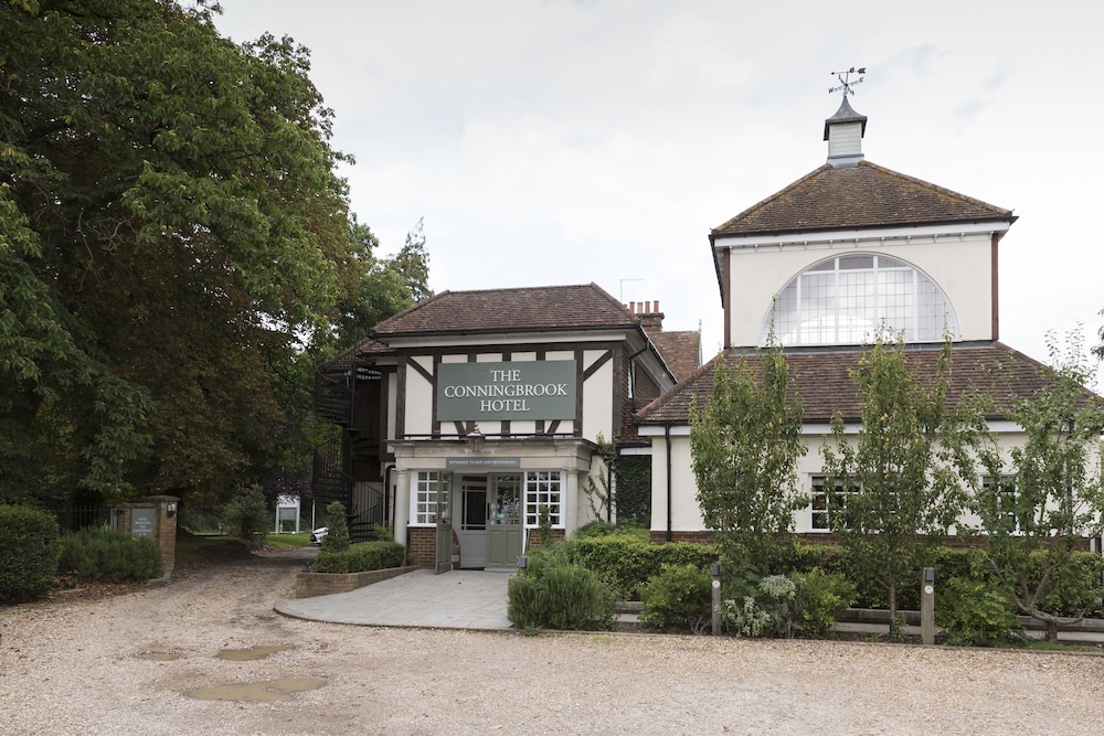 The Conningbrook Hotel 44/50