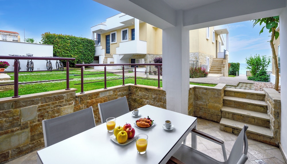 Elpiniki Luxury Apartments 46/66