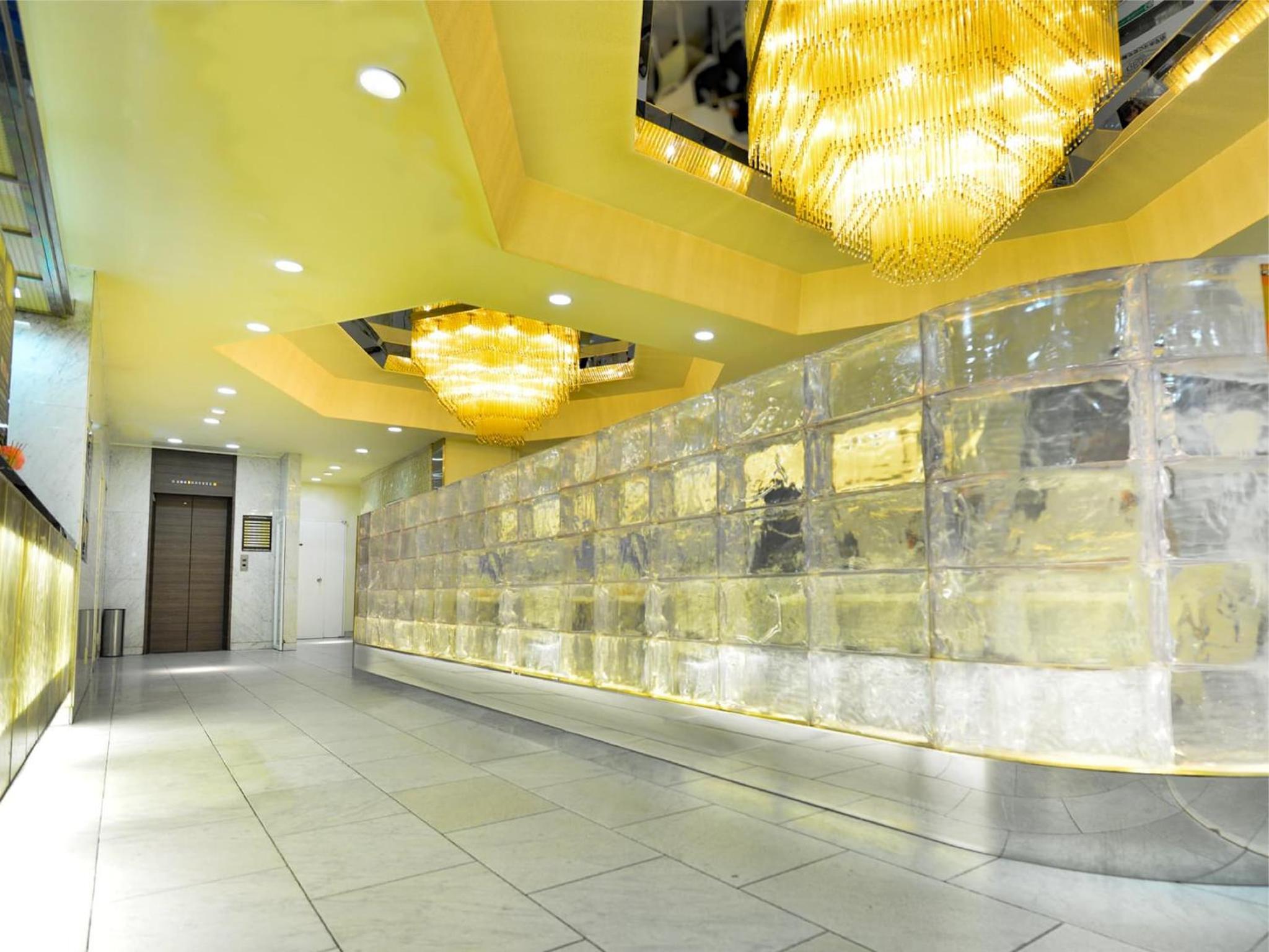 Ikebukuro Grand Hotel 12/58