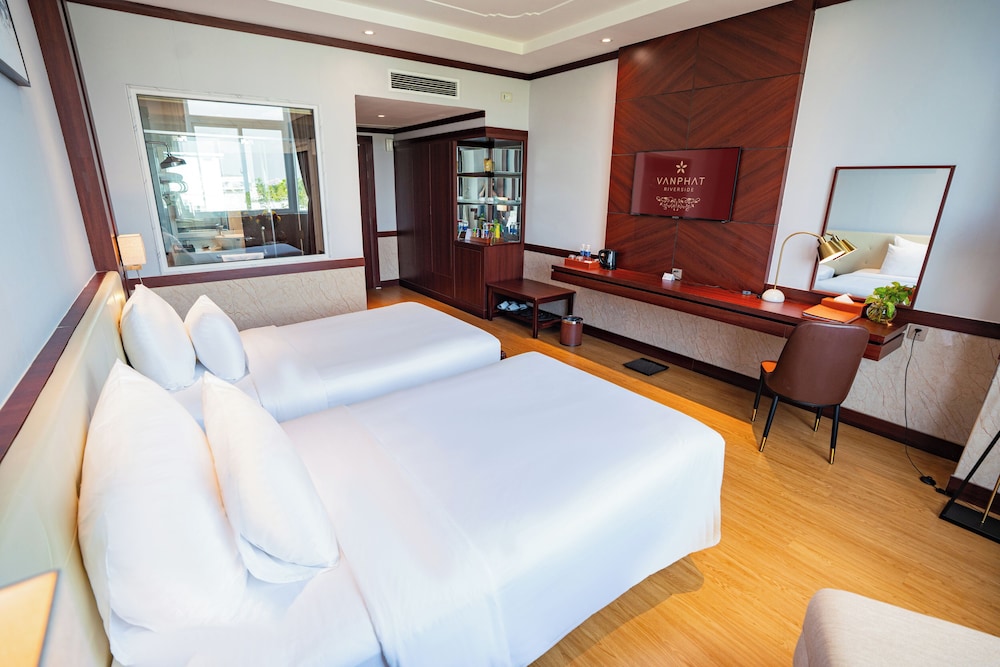 غرفة سوبيريور بسريرين منفصلين بإطلالة على المدينة، Van Phat Riverside Hotel 3/10