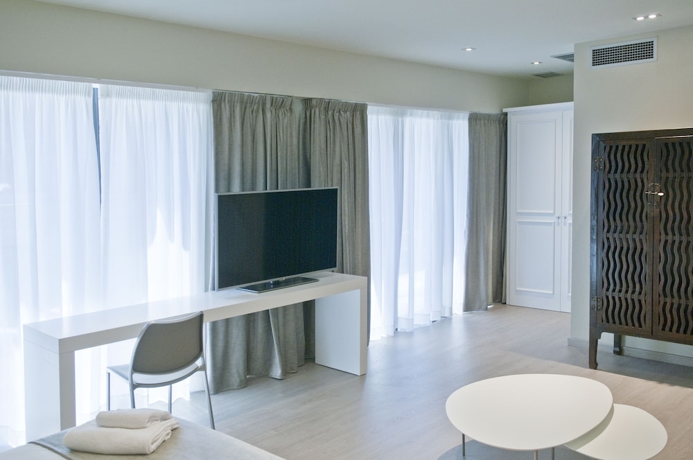 Serennia Exclusive Rooms 50/58