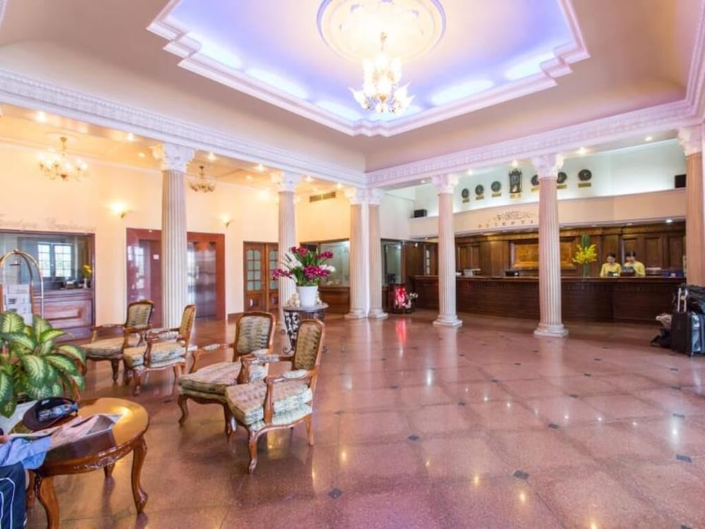 Riverside Hotel Saigon 12/42