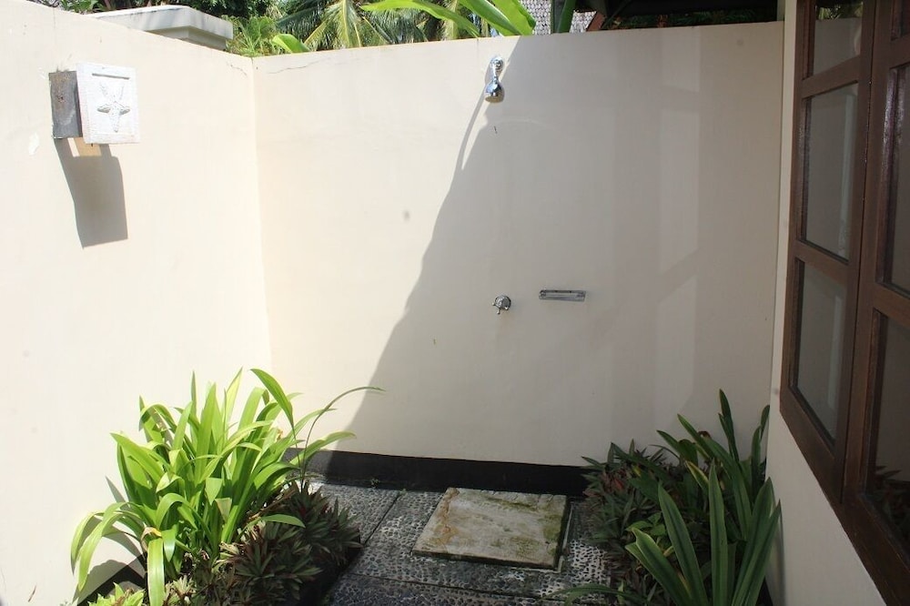Tanjung Lesung Beach Hotel 4/50