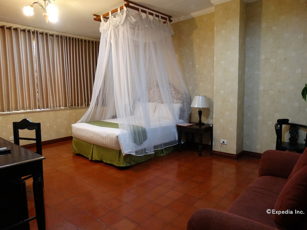 White Knight Hotel Intramuros 20/65