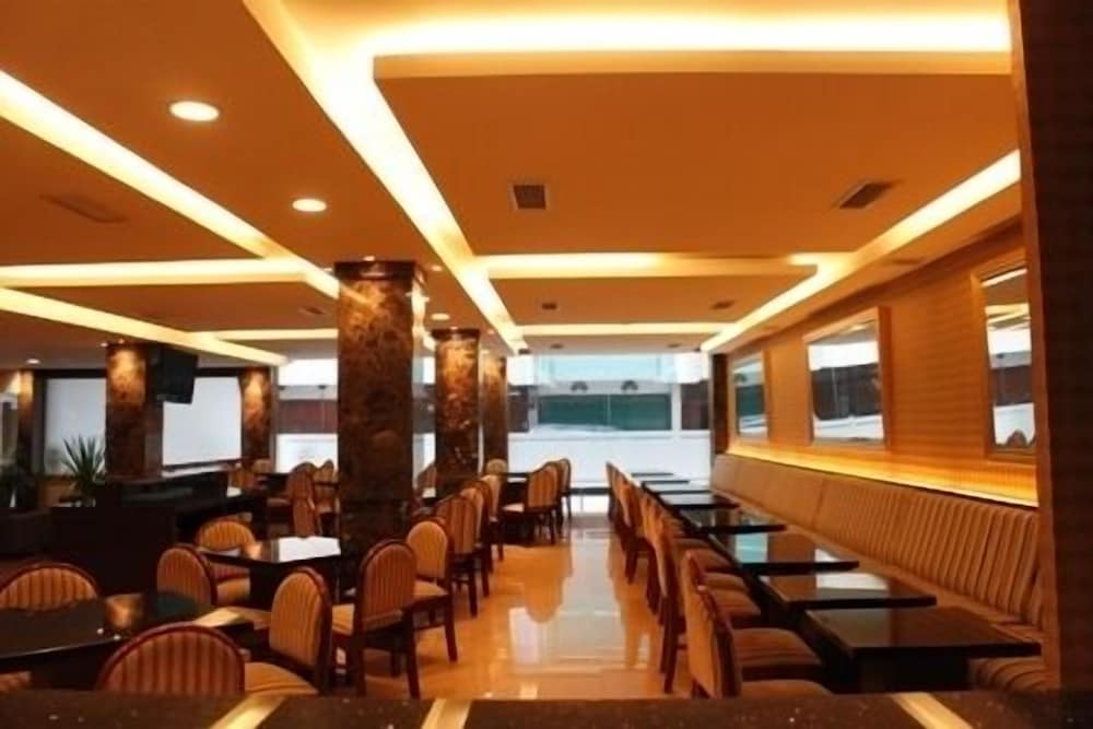 Grand Sakura Hotel 31/41