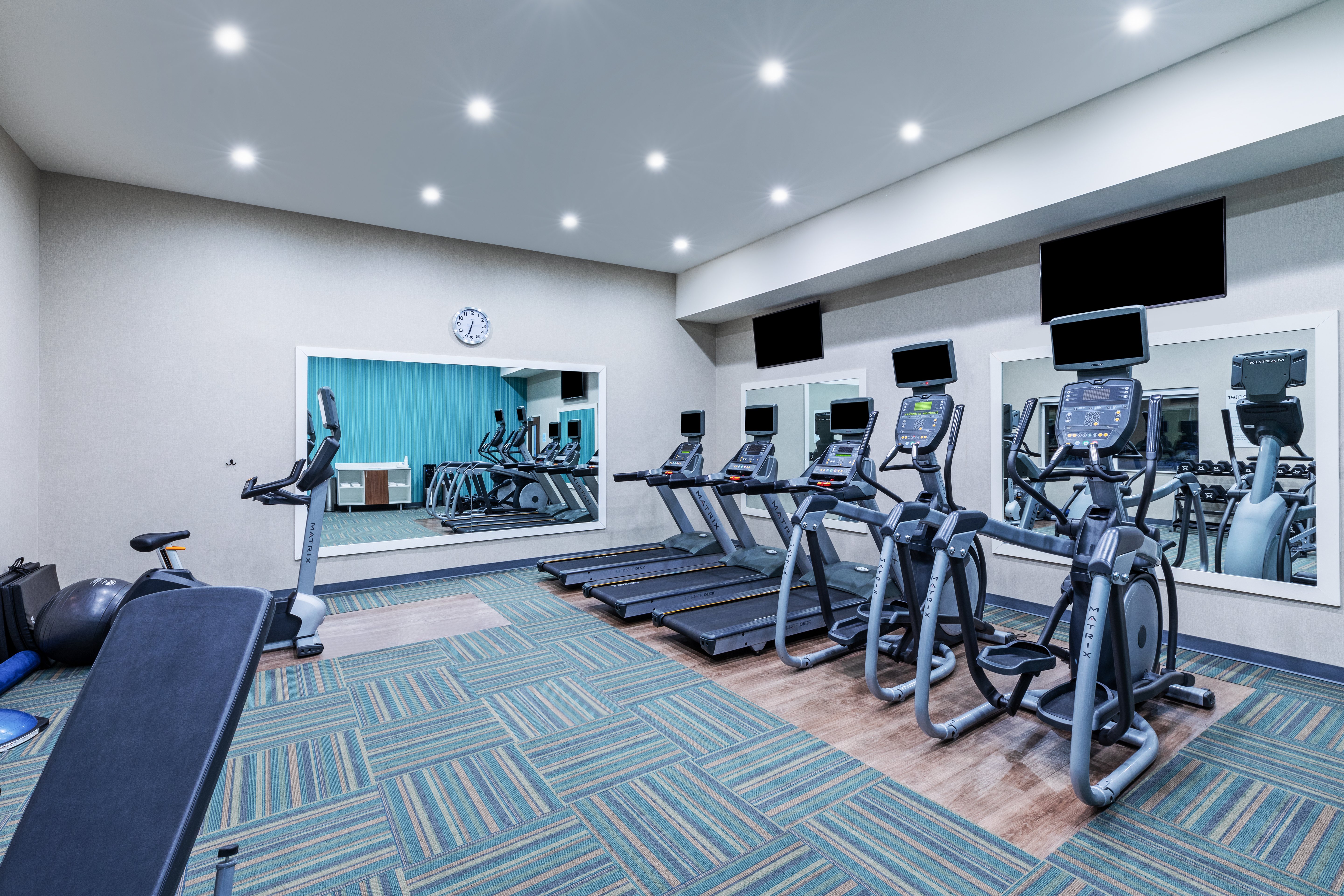 Holiday Inn Express & Suites Dalhart 24/38