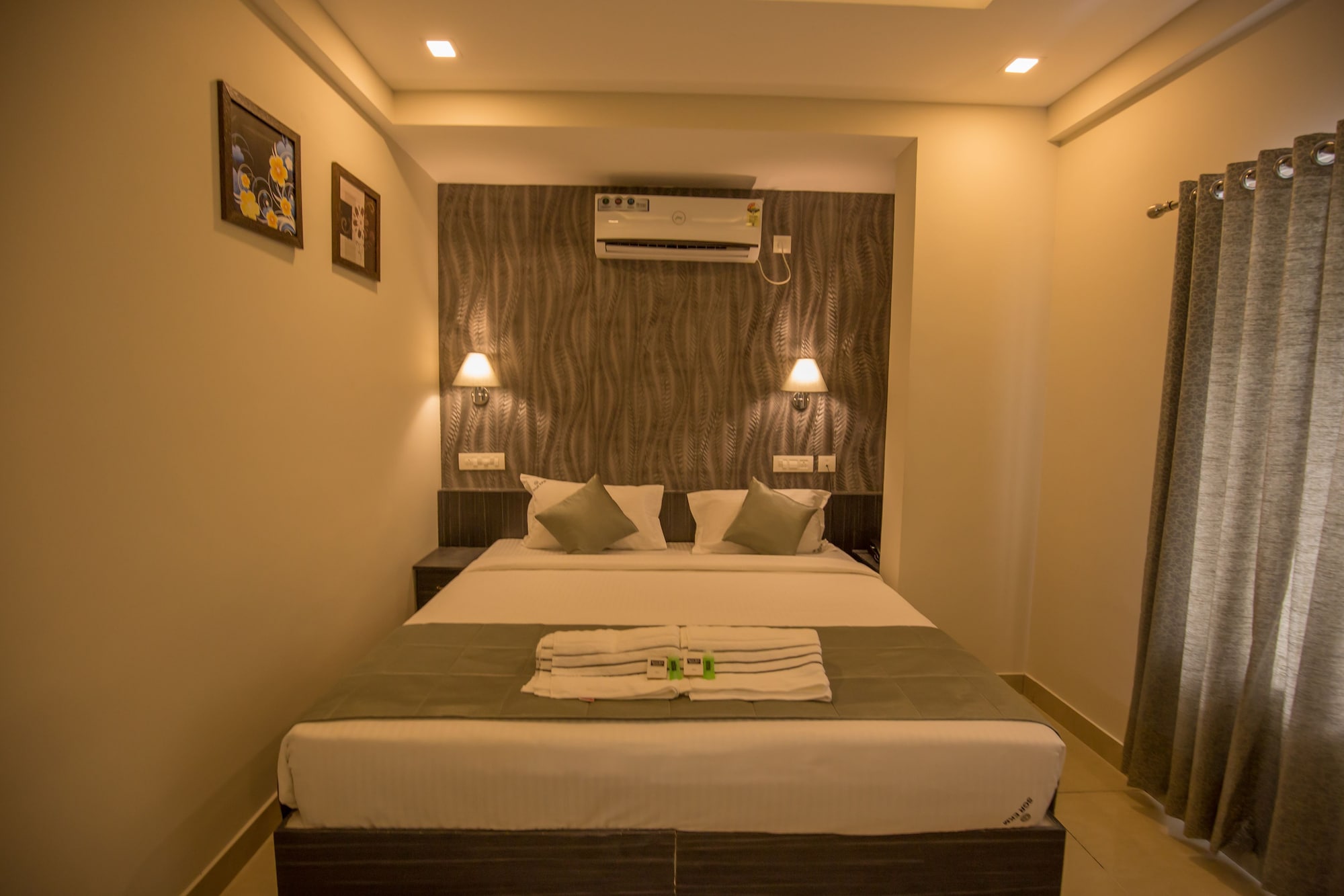 غرفة قياسية بسرير كوين، South Gate Residency 3/5
