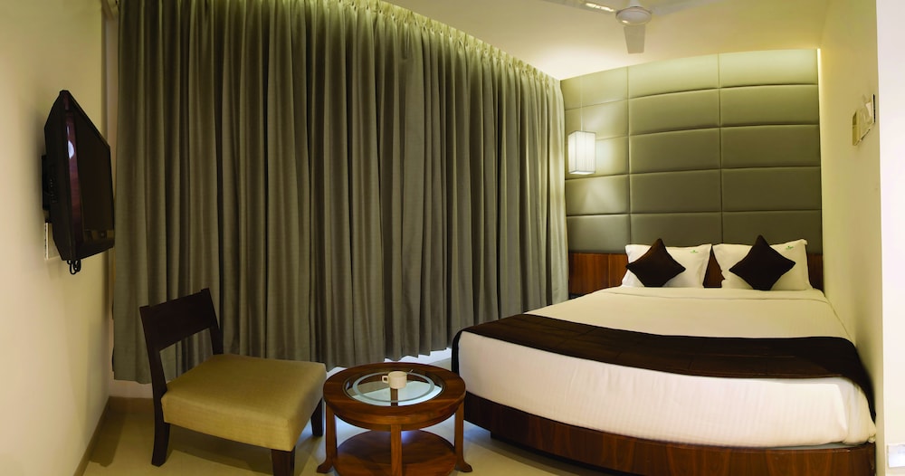 Urvashi Residency 11/43