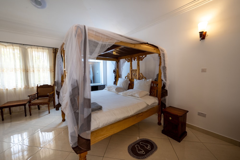 Nyali Villa 10/40
