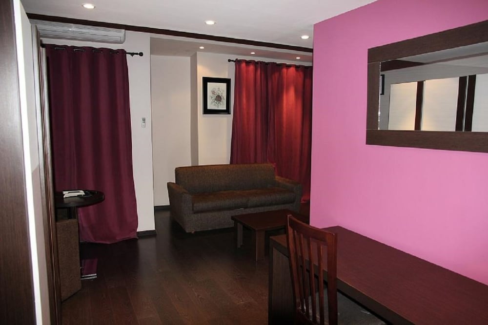 Abc Hotel 32/46