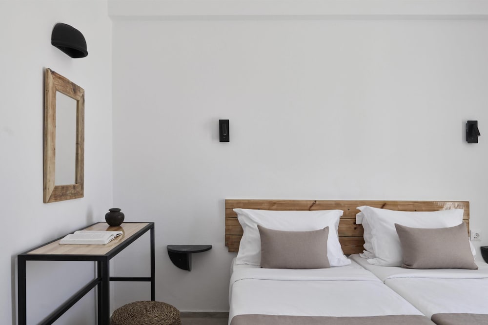 Pounda Resort Paros, a member of Radisson Individuals 21/57