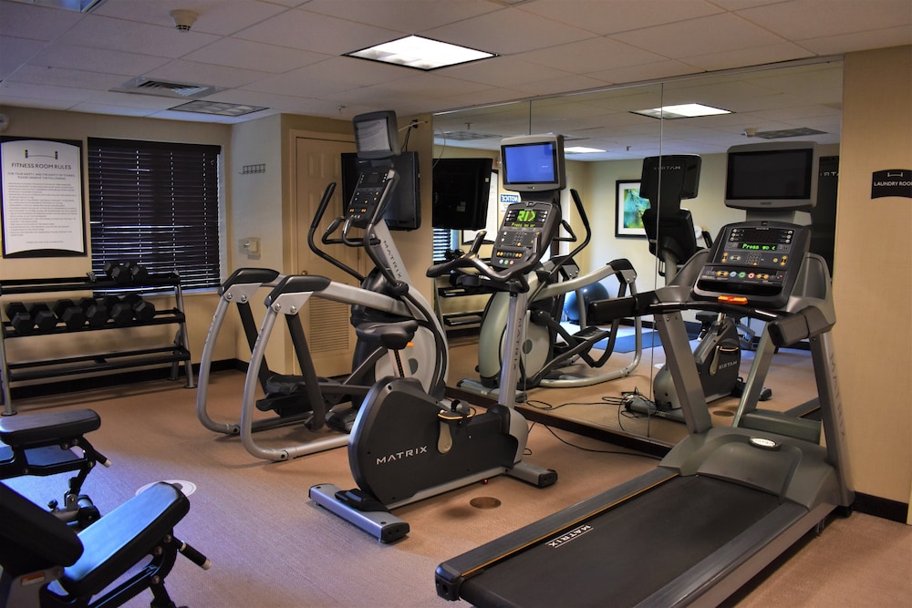 Staybridge Suites Cranbury-South Brunswick 34/75