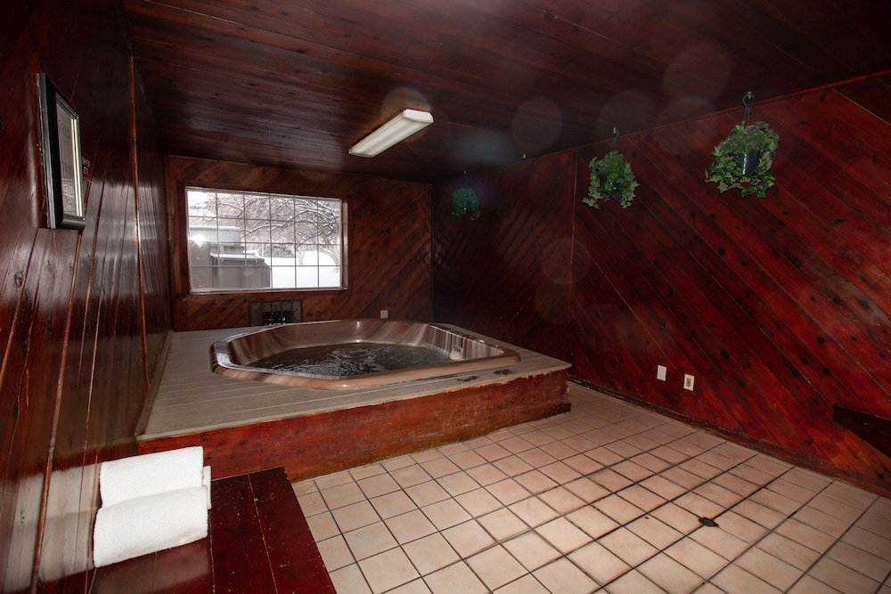 FairBridge Extended Stay a Kitchenette Hotel 38/44