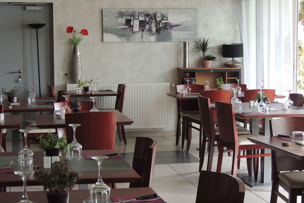 Auberge Denena 11/16