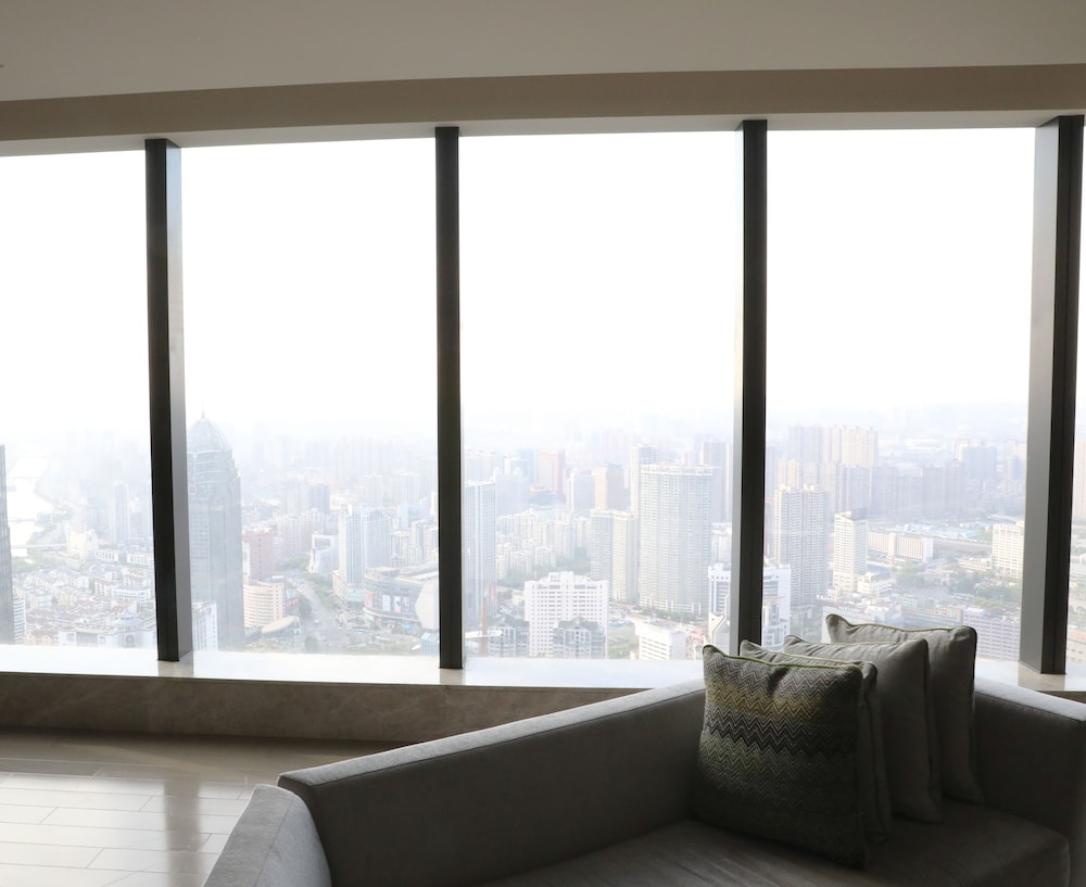 Hyatt Regency Wuxi 24/39