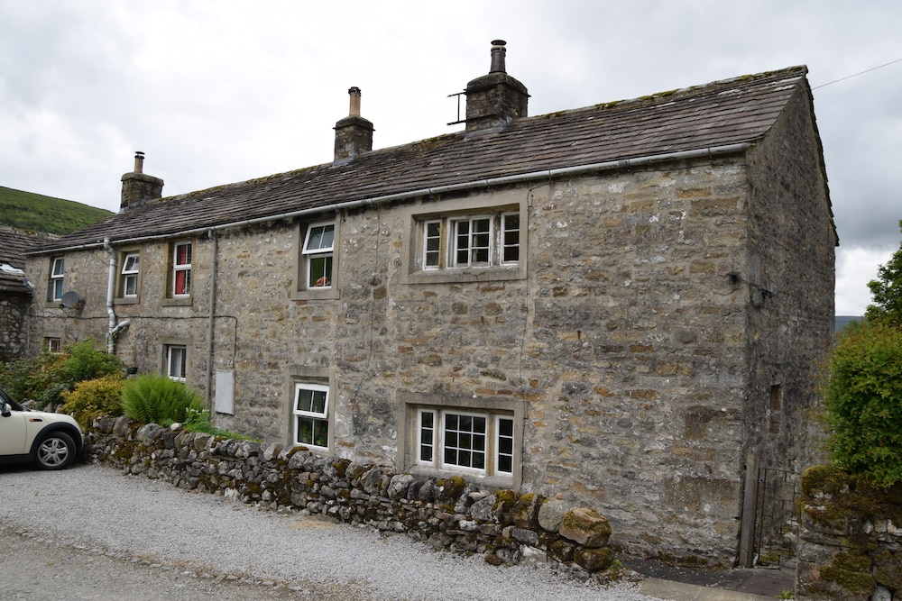 Sweetbriar Cottage B&B 3/49