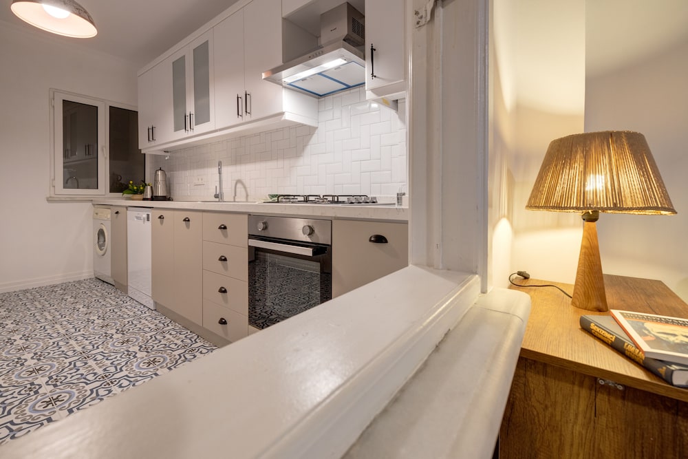 Gurel Motel 50/50