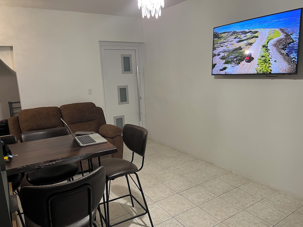 Genesis Bed &amp; Breakfast 26/50