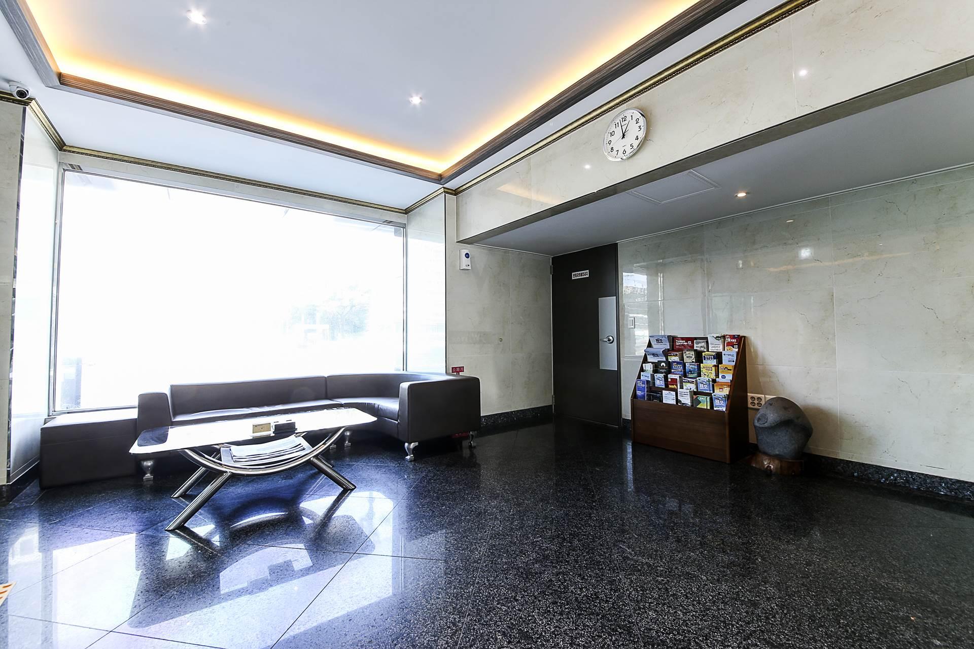 Hotel W Topdong 38/45