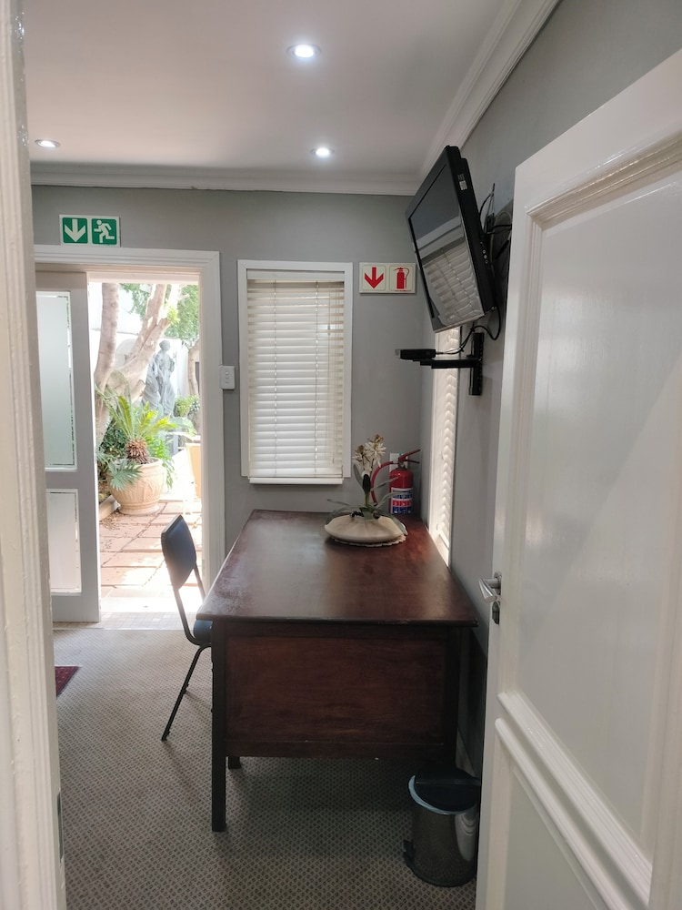 131 on Herbert Baker Boutique Hotel 30/50