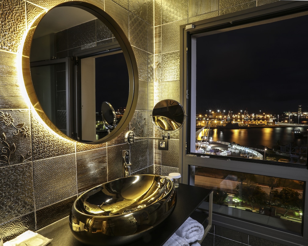 BLUESEA Design Plus Bex Hotel 31/67