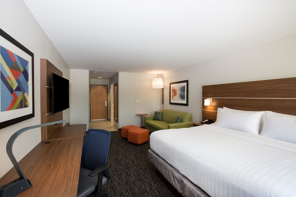 Holiday Inn Express Hastings 20/57