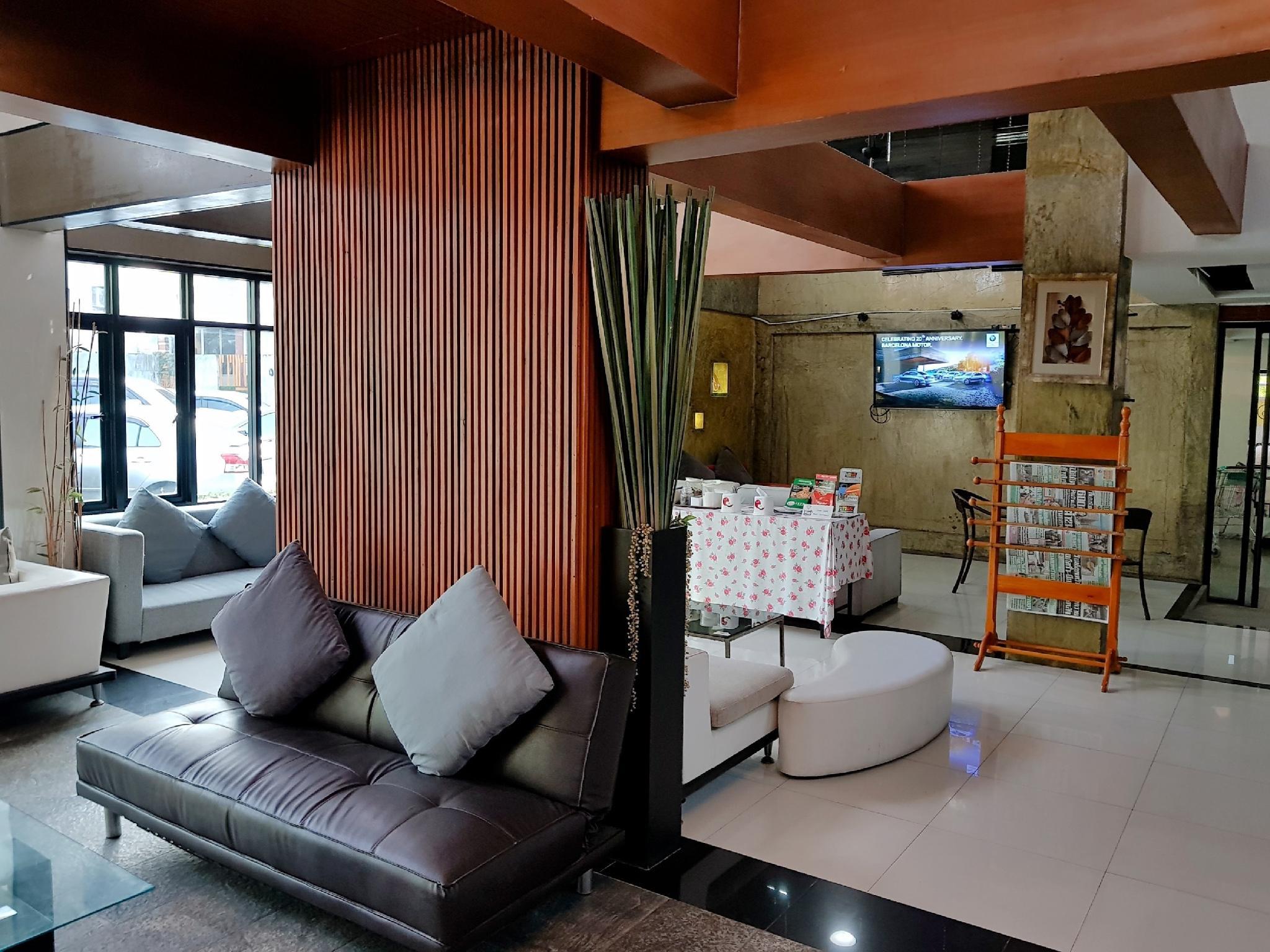 Izen Pure Budget Hotel & Residences 43/49