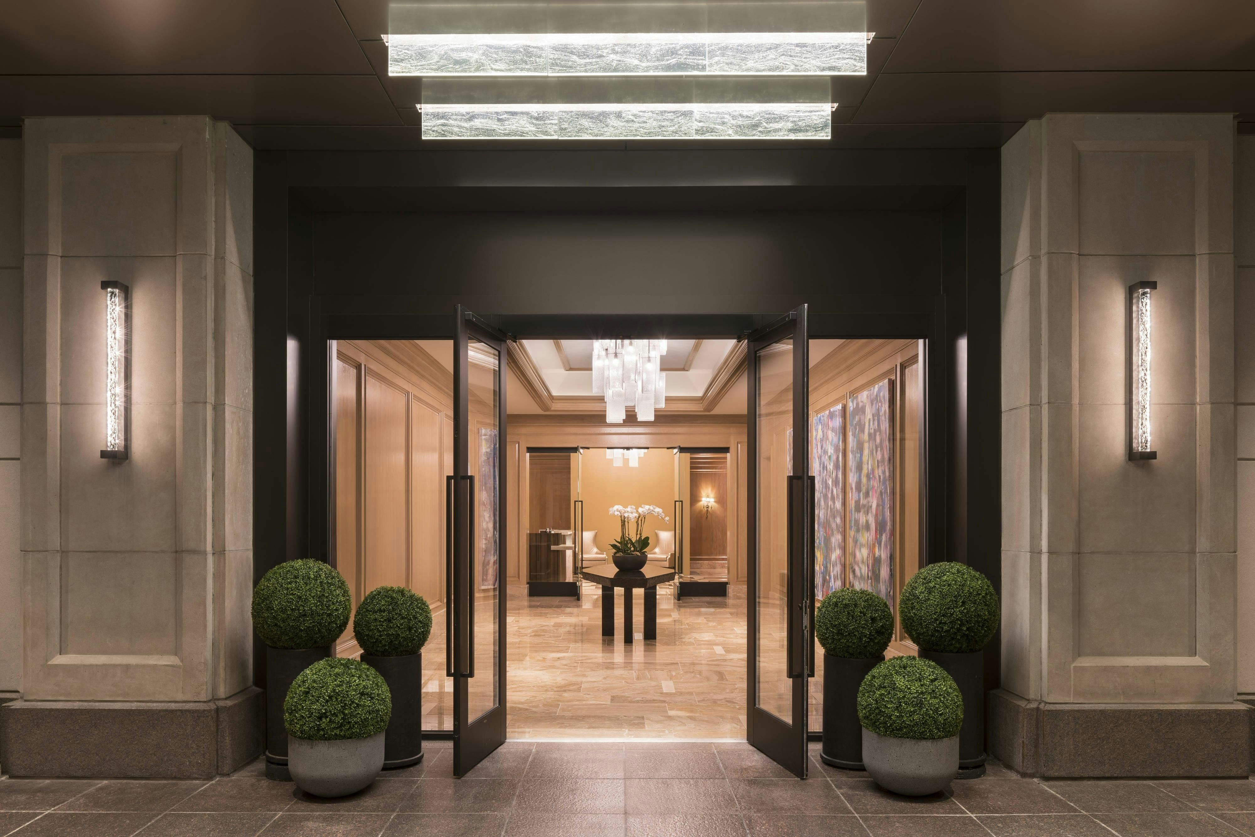 THE RITZ-CARLTON CLEVELAND