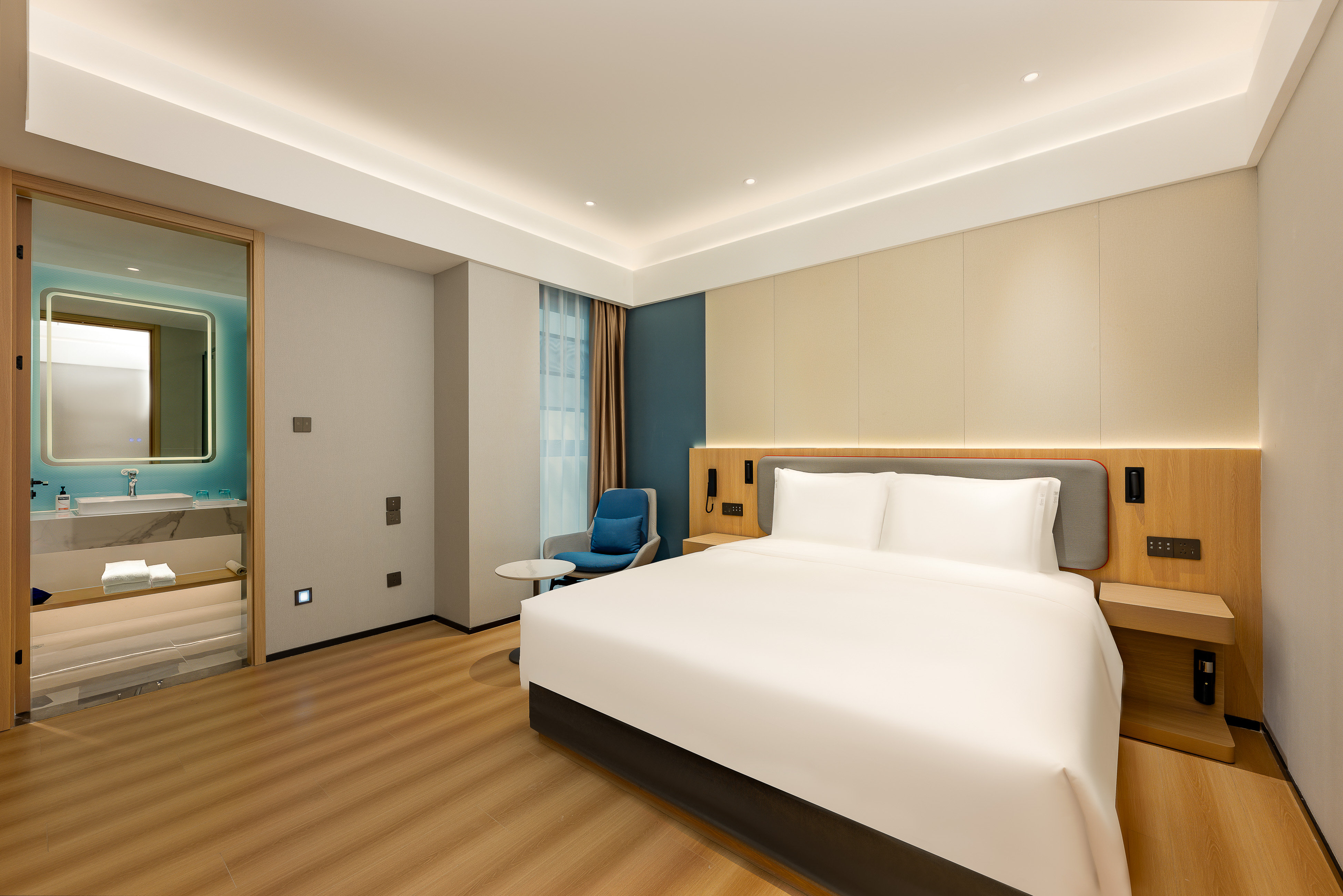 Standard, King Bed