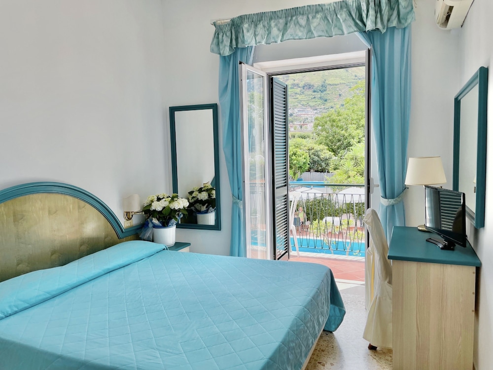 Hotel Lord Byron 23/72