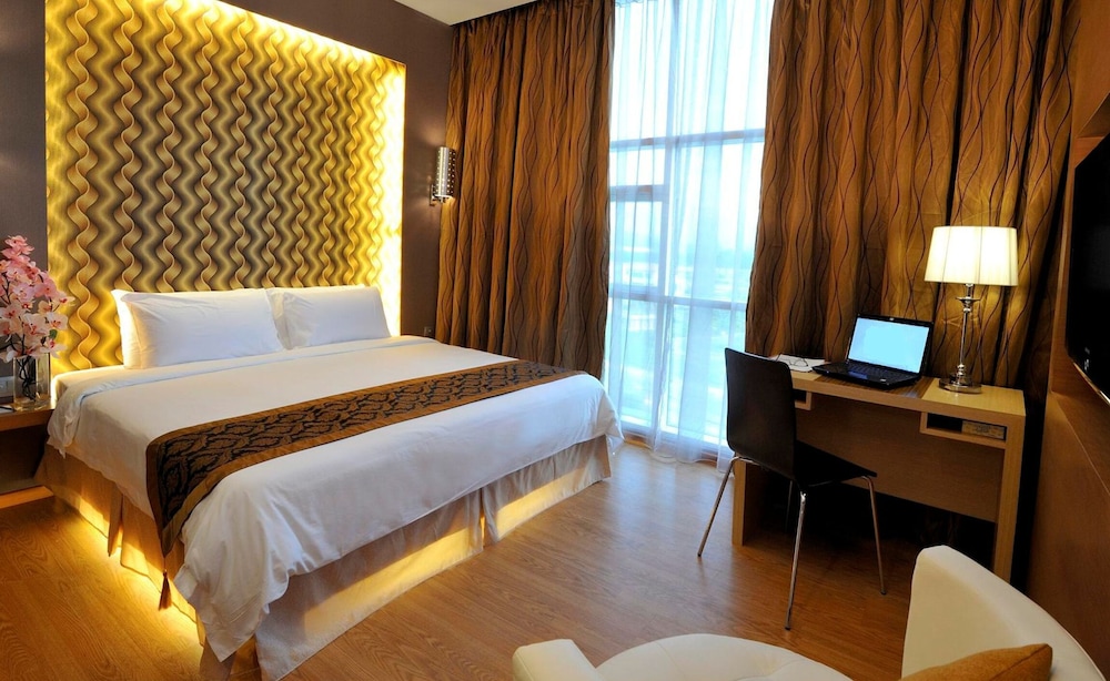 Courtyard Hotel At 1borneo 17/59