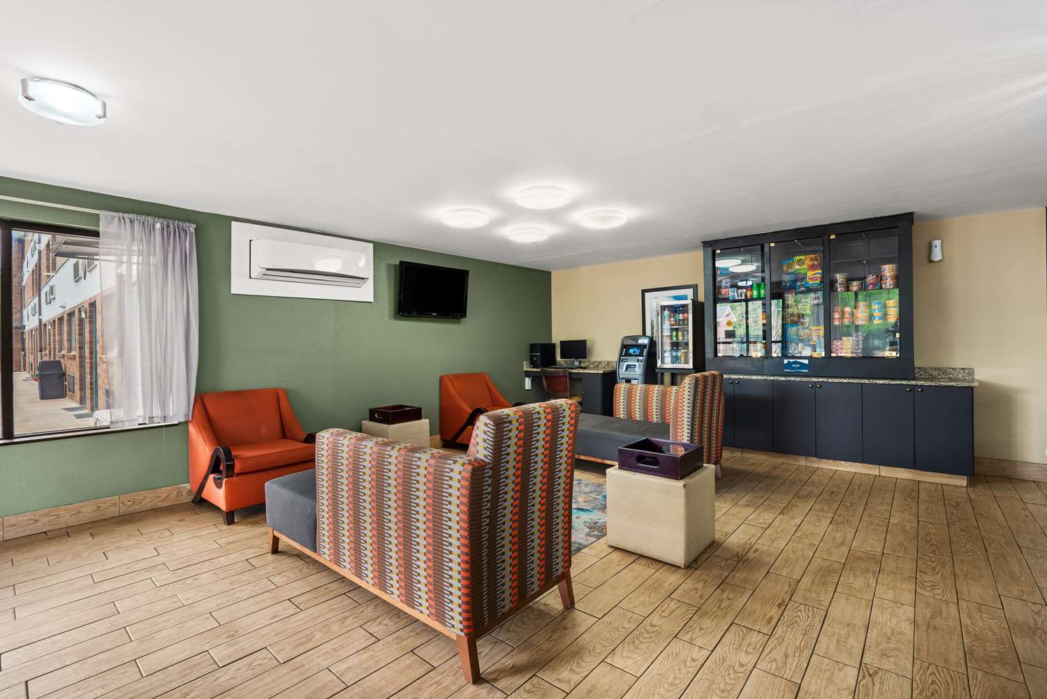 Suburban Studios Columbia Northwest 15/29
