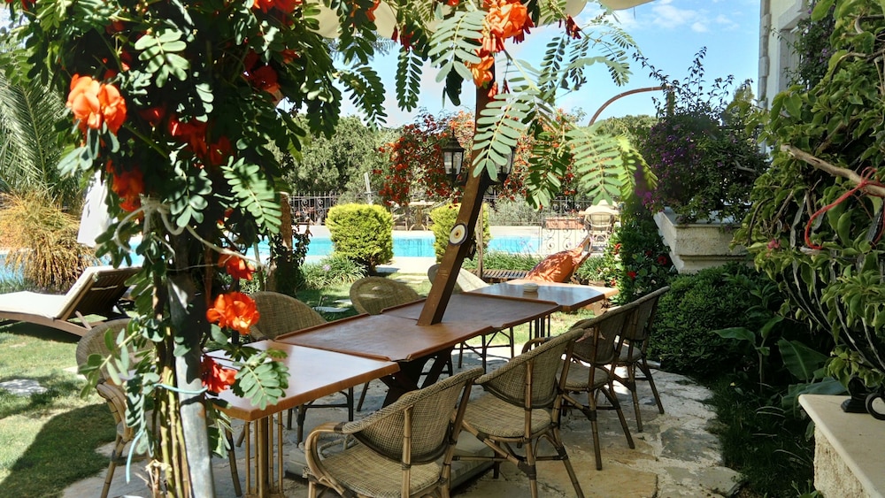 Dolina Boutique Hotel 47/52