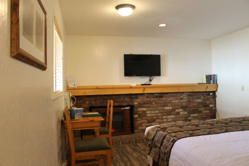 Big Pines Mountain House 53/67