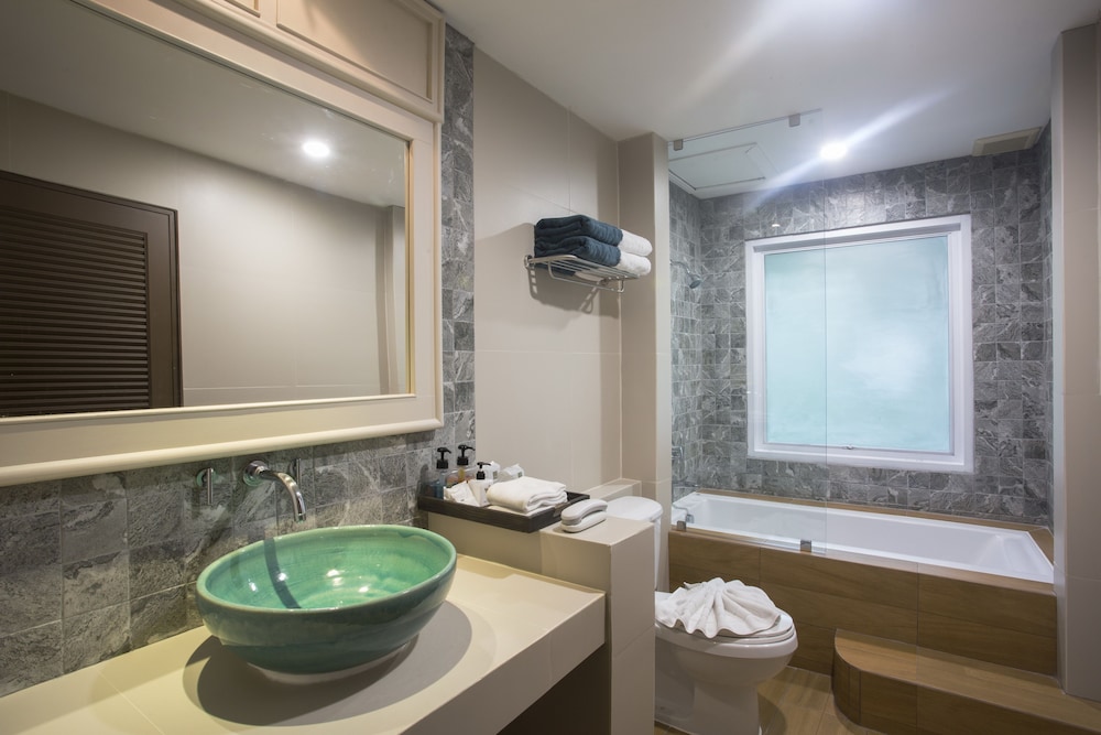 Khaolak Emerald Beach Resort and Spa 20/50
