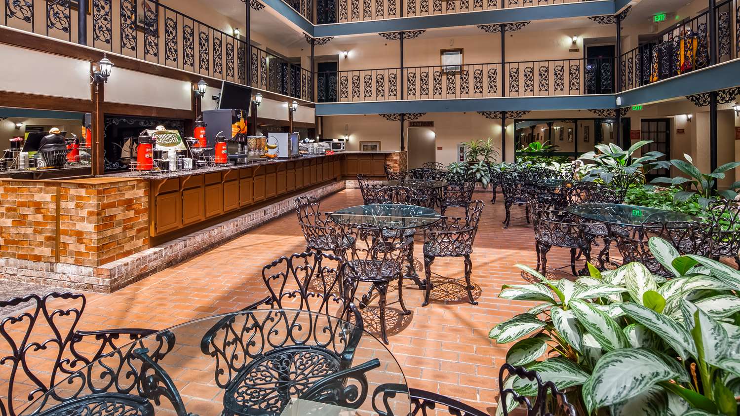 Royal Inn and Suites Baton Rouge 10/15