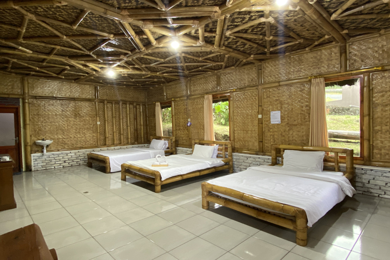Pavilion, Suite, Triple, Double or Twin Bed, Smoking