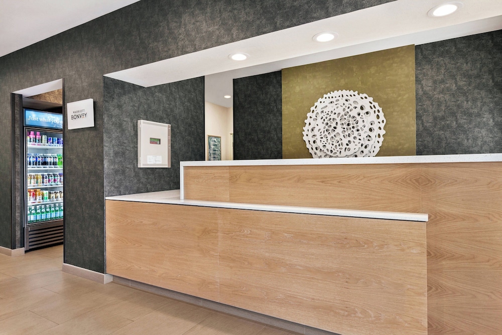 Fairfield Inn by Marriott Visalia Sequoia 3/23