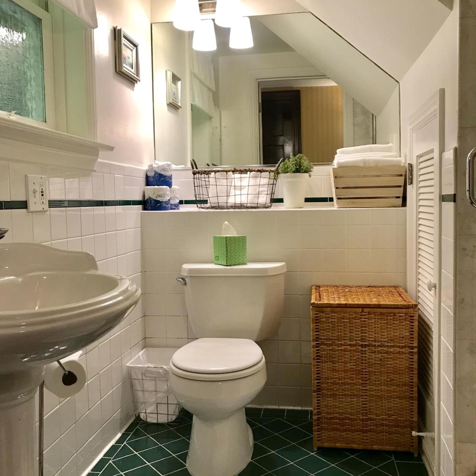 Parker Guest House 42/46