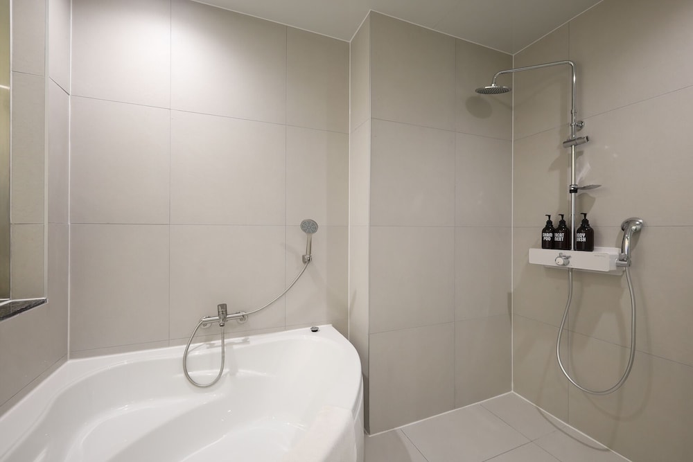 Songjeong Olla Hotel 49/50