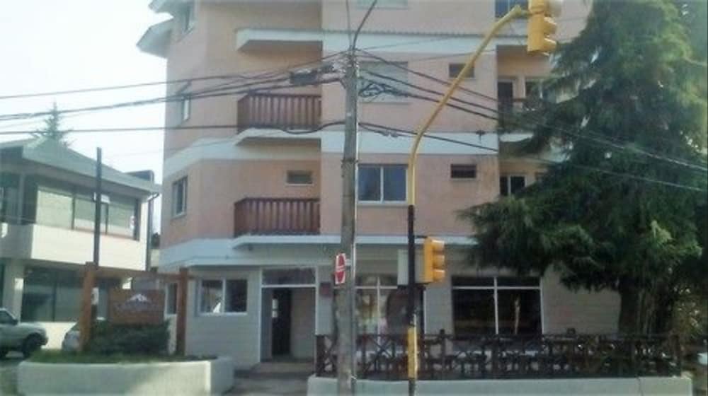 Trip Bariloche Select Hostel 1/52