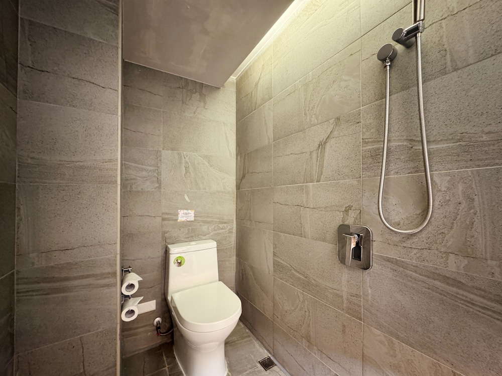 Goodmore Hotel Shida 33/40