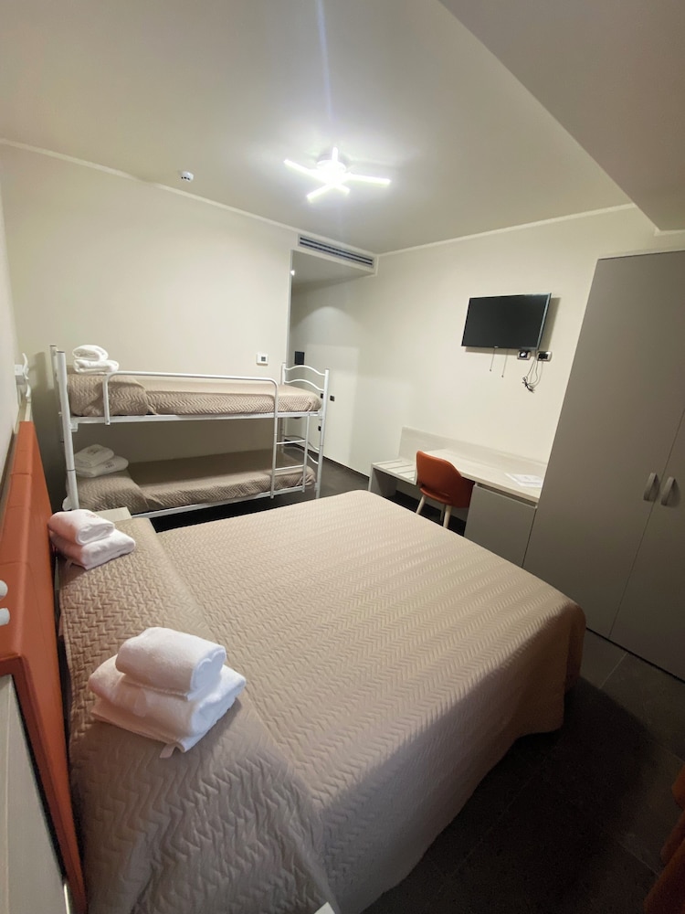 Lual Bleisure Hotel 9/43